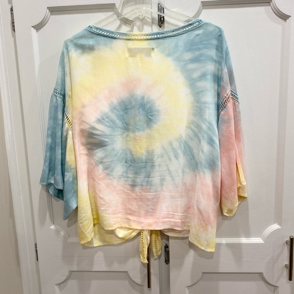 Beautiful tie dye blouse - Picture 6 of 9